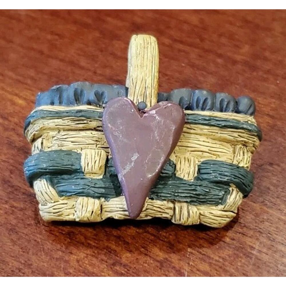 1.5 Inch Rustic Cottage Core Farmhouse Heart Country Basket Brooch Pin Flaws